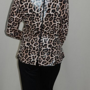 Pantalon office, nuanta de negru, nasture aplicat - Img 6