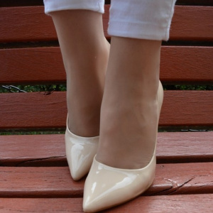 Pantof casual tip stiletto cu toc gros, inalt, de culoare bej simplu - Img 2