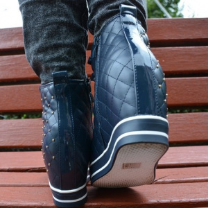 Pantof modern cu platforma imbracata, nuanta bleumarin cu tinte - Img 3