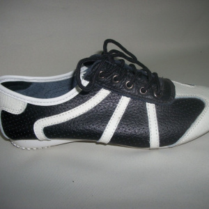 Pantofi sport, cu un design de piele in contrast - Img 3