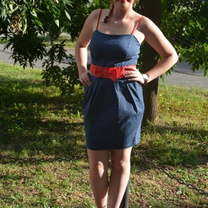 Rochie casual cu bretele, in culoare bleumarin cu buline albe - Img 2