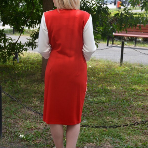 Rochie chic, in doua nuante, rosu si alb, masuri mari - Img 5