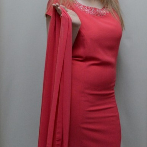 Rochie corai, cu maneca scurta, detalii fine in partea de sus - Img 3