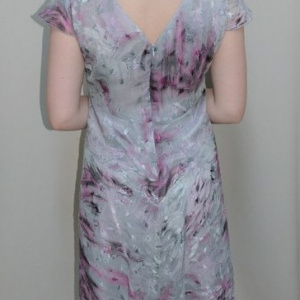 Rochie cu imprimeu abstract, nuanta de gri, decolteu in V - Img 5