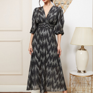 Rochie damă lungă argintie cu imprimeu abstract