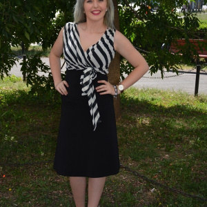 Rochie de ocazie, de culoare neagra cu insertie de voal bicolor - Img 3