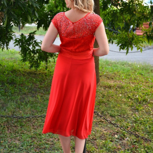 Rochie de ocazie rosie, disponibila in serie mare, cu insertii pietre - Img 3