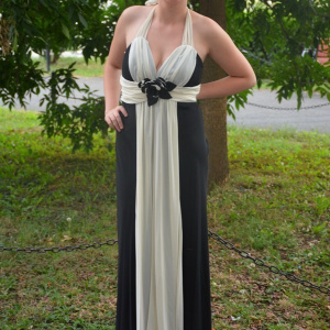 Rochie de seara lunga eleganta, combinatie de negru cu alb, din voal - Img 2