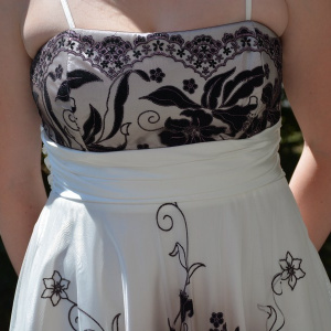 Rochie de seara scurta, model in degrade cu alb si plamaniu - Img 5