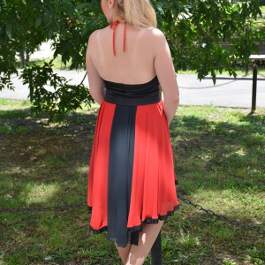Rochie de seara scurta rosie, cu insertii de paiete si detalii negre - Img 4