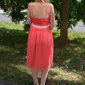 Rochie de vara corai, top elastic cu bretele reglabile si croi lejer - Img 4
