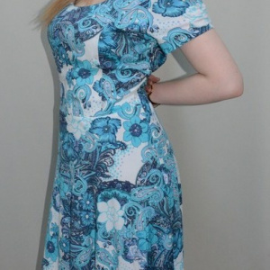 Rochie deosebita de zi cu imprimeu floral albastru, masura mare - Img 3