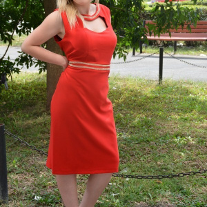 Rochie eleganta, de culoare rosie, cu design de strasuri aplicate - Img 3