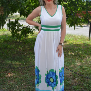 Rochie lejera de vara, flori verzi pe fond alb, model lung - Img 4