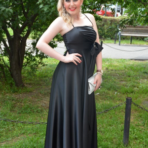 Rochie lunga, accesorizata cu o fundita si cristale - Img 3