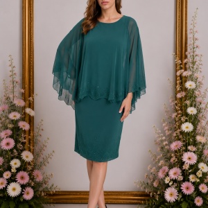 Rochie Maci cu aplicatii de strasuri ,nuanat de verde
