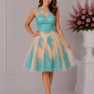 Rochie moderna de seara din tul crem cu broderie turcoaz