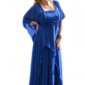 Rochie superba de gala, pe un albastru regal, cu design modern