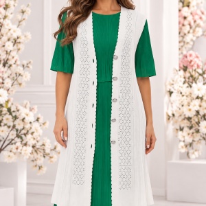 Vestă Damă Lungă Albă din Lână și Acrilic – Model Tricotat Elegant cu Nasturi