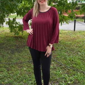 Bluza casual cu model de pliuri mari verticale, nuanta marsala - Img 2