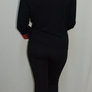 Bluza casual, maneca trei-sferturi, neagra cu design de dungi rosii - Img 5