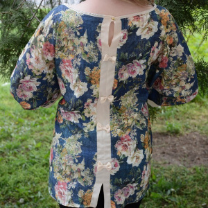 Bluza cu maneca trei-sferturi, design asimetric si imprimeu floral - Img 7