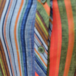 Bluza oversize cu nasturi in fata si dungi fine, multicolore - Img 7