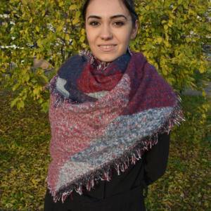 Esarfa deosebita cu fir argintiu in tesatura si un design colorat - Img 5