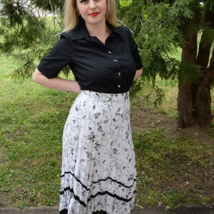 Fusta lunga culoare alba cu imprimeu negru - Img 3