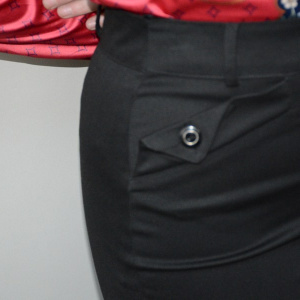 Fusta moderna, de culoare neagra cu nasturi decorativi - Img 5