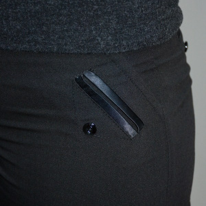 Pantalon clasic, nuanta de negru, design lucios aplicat - Img 2