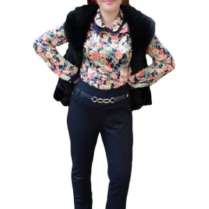 Pantalon lung, de culoare bleumarin, cu model rafinat in fata