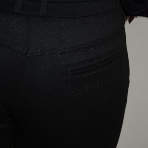 Pantalon negru simplu, accesorizat cu curea cu model - Img 6