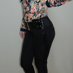 Pantalon rafinat, nuanta de negru, paiete trendy aplicate lateral - Img 3