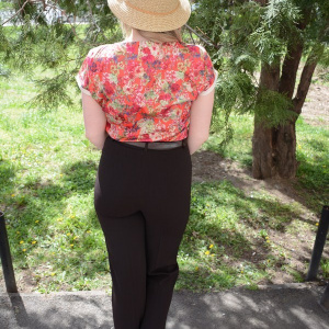 Pantalon simplu, nuanta de maro, curea trendy, inchidere clasica - Img 5