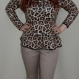 Pantalon tip pana, culoare bej, accesorizat cu o curea fina - Img 2