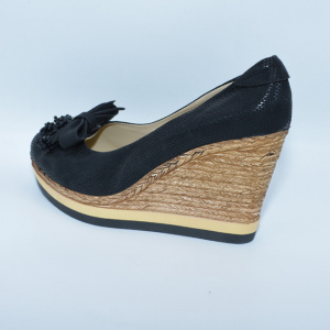 Pantof de culoare neagra, din piele ecologica cu aspect lucios - Img 4