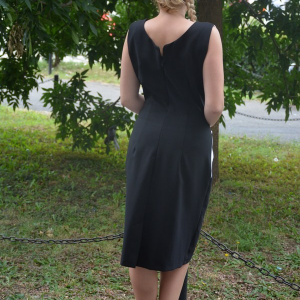 Rochie casual fara maneci si cu imprimeu negru pe fond alb - Img 5