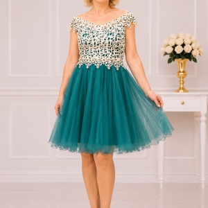 Rochie de gala din tul verde si dantela aurie cu perle aplicate