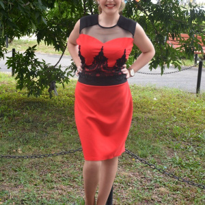 Rochie de ocazie, rosie, masuri mari, cu decolteu la baza gatului - Img 2