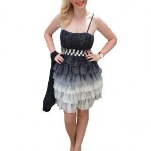 Rochie de seara scurta, negru cu alb, cu volanse evazate din tul - Img 1