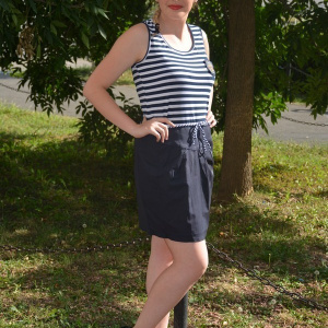 Rochie de vara cu design de dungi orizontale bleumarin-alb - Img 3