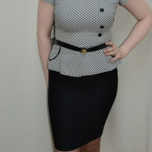 Rochie de vara cu peplum, neagra jos si cu design pepit sus - Img 2