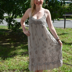 Rochie de vara lunga, cu broderie deosebita, in culoare maro - Img 2