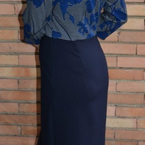 Rochie deosebita cu aspect de costum bleumarin cu imprimeu sus - Img 5