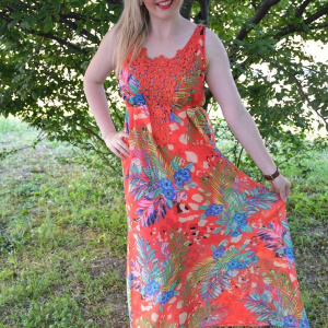 Rochie deosebita de vara, nuanta corai cu flori mari colorate - Img 4
