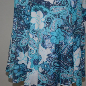Rochie deosebita de zi cu imprimeu floral albastru, masura mare - Img 4