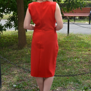 Rochie eleganta, de culoare rosie, cu design de strasuri aplicate - Img 4