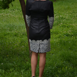 Rochie feminina, nuanta de negru-alb, imprimeu abstract vintage - Img 6