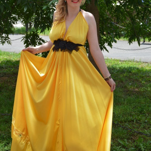Rochie galbena, lunga de seara, din material satinat, cu insertii - Img 4